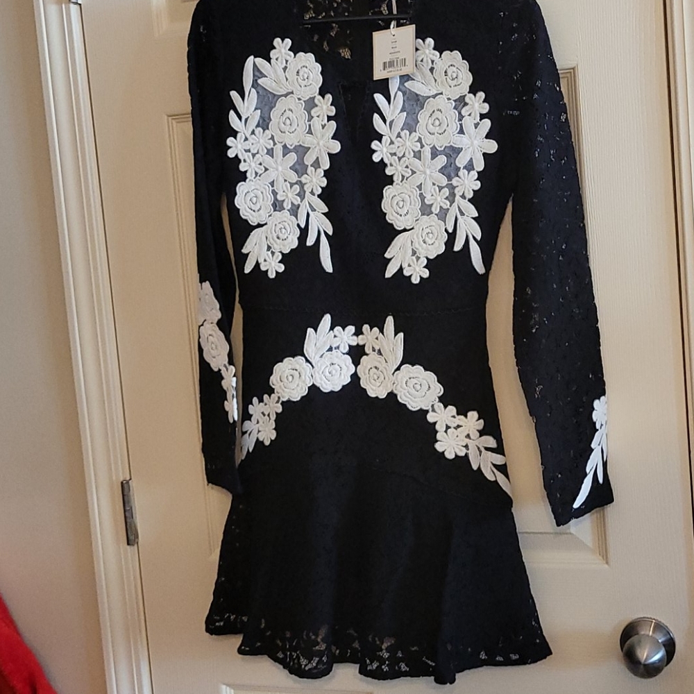 Free Generation Los Angeles Ladies Embroidered Dr